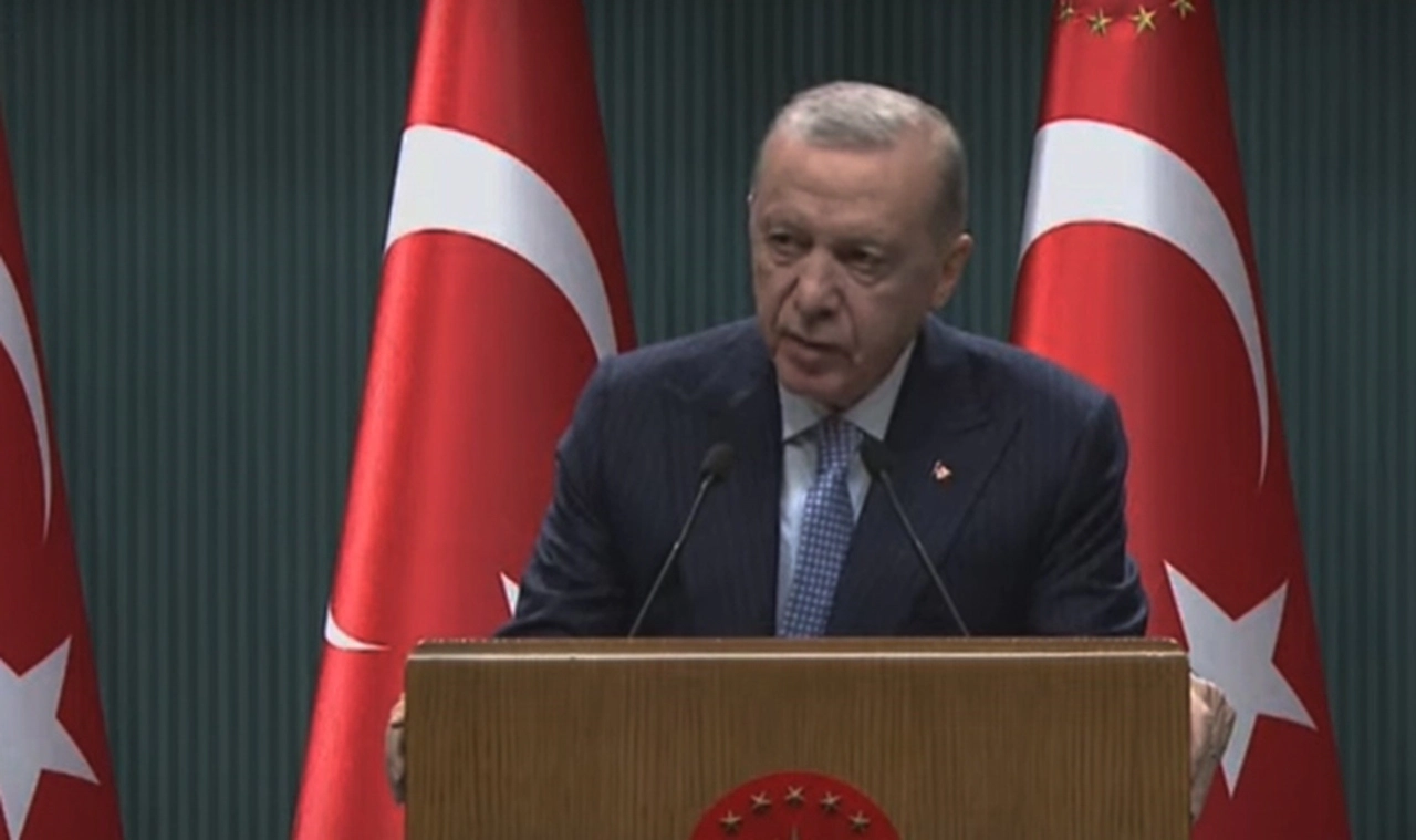 Cumhurbaşkanı Erdoğan: Kadınlarla dayanışma içinde fiziki ve psikolojik şiddete karşı mücadelemizi devam ettireceğiz