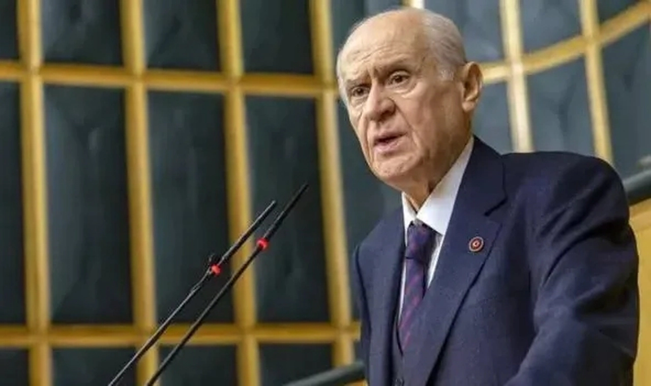Devlet Bahçeli Halk TV'yi tehdit etti