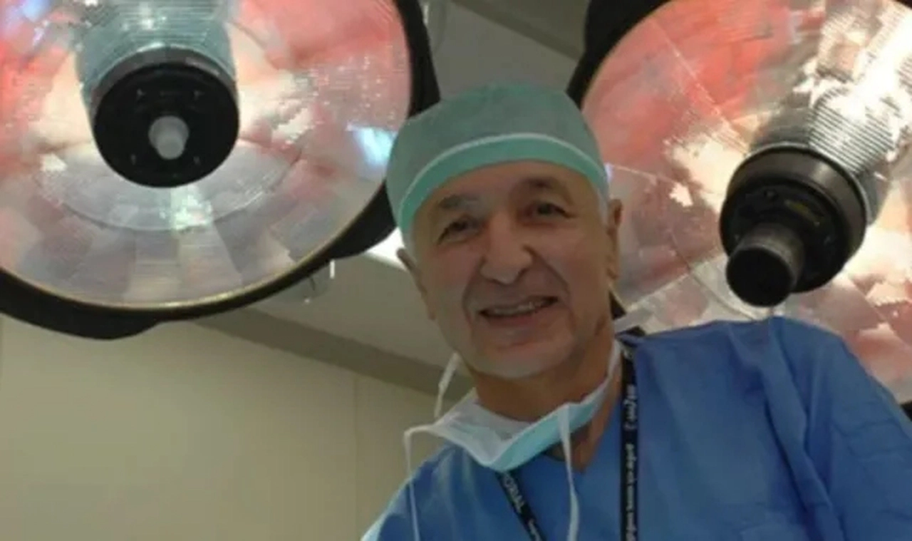 Dünyaca ünlü cerrah Prof. Dr. Münci Kalayoğlu 84 yaşında vefat etti