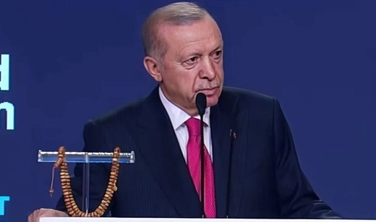 Erdoğan'dan sözünü kesen gence sert tepki: Siyonistlerin ağzı dili olma