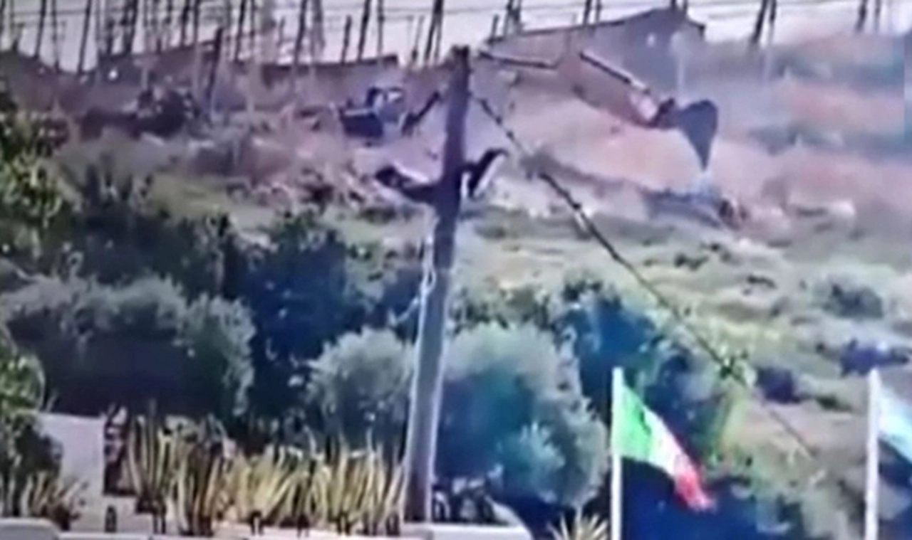 İsrail'den UNIFIL üssüne saldırı