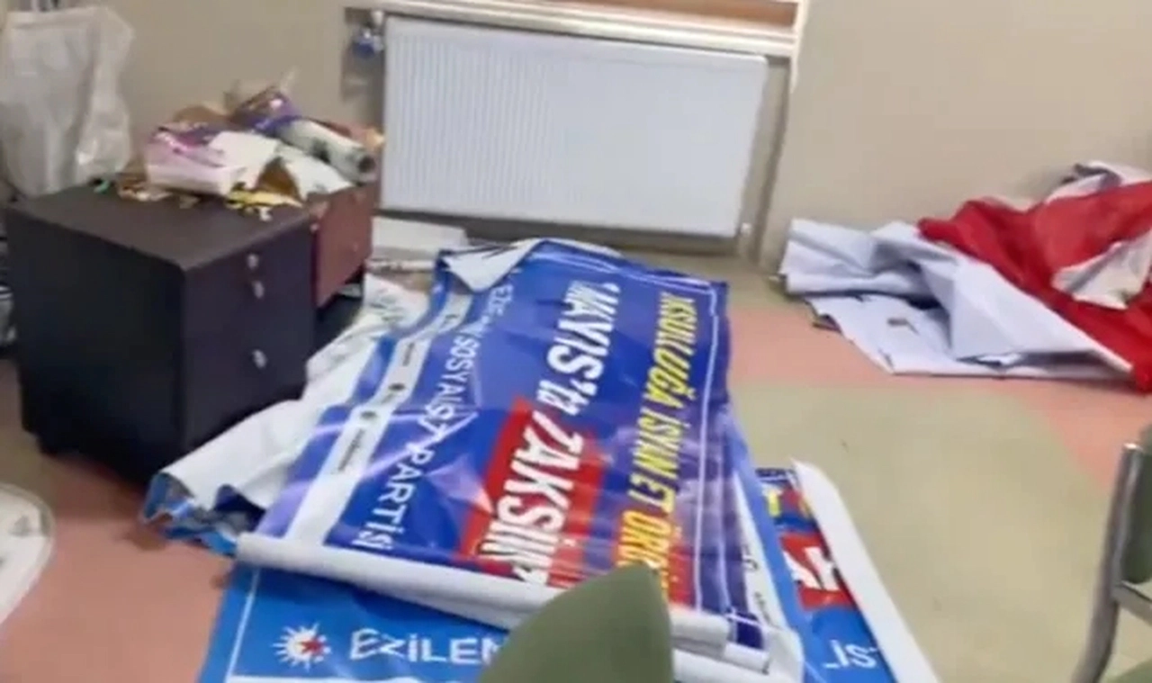 İstanbul’da DEM Partili iki ilçe yöneticisine gözaltı