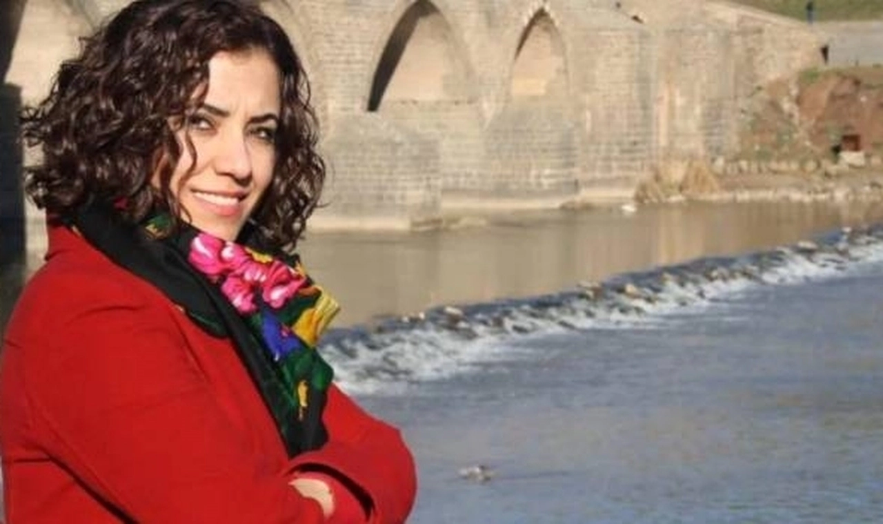 Kürt sanatçılara konser iptalleri devam ediyor: Xece'nin bir konseri daha iptal edildi