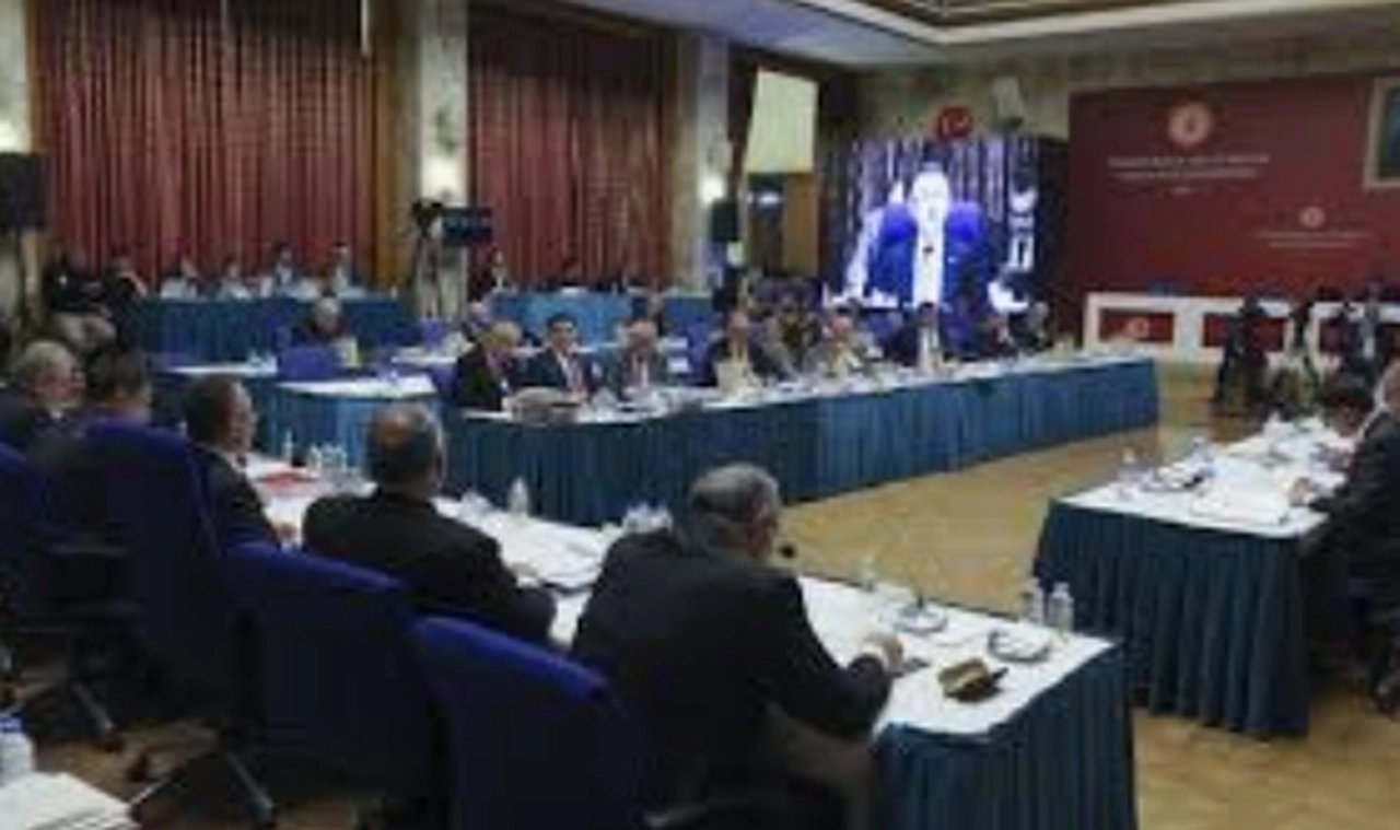 MHP de yılbaşı zamları tartışmasına katıldı: Refah   payı verilsin