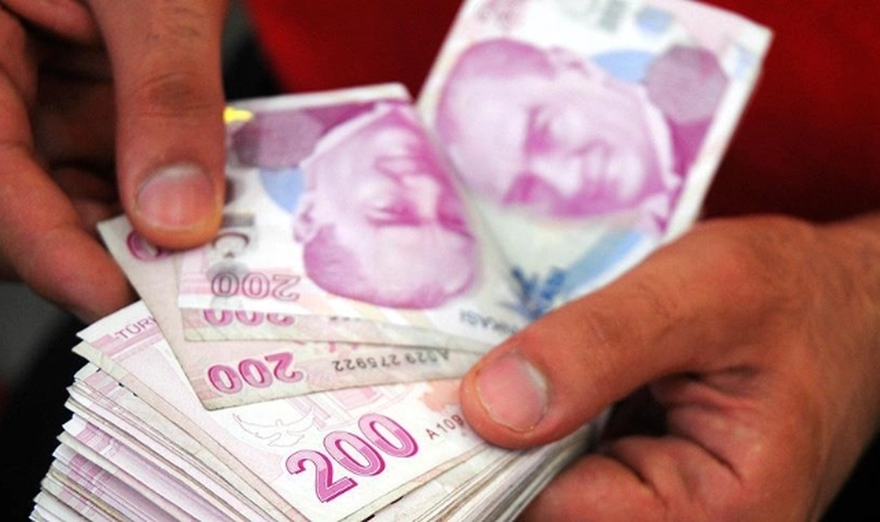 Özgür Erdursun: Enflasyon farkı ve refah payı, emeklinin alım gücünü yerine koymaz