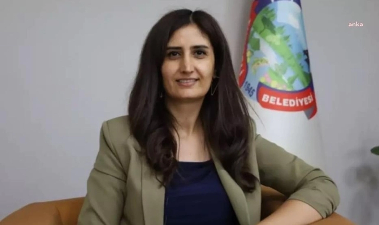 Tunceli Belediyesi'nin eski Eş Başkanı Birsen Orhan tutuklandı