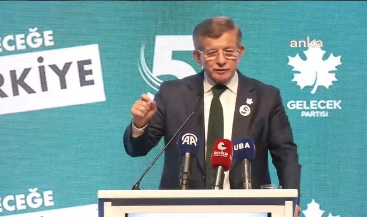 Ahmet Davutoğlu: İktidarın Suriye’de takip ettikleri politika doğrudur