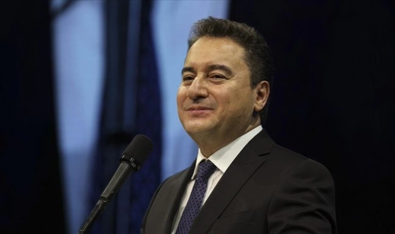 Ali Babacan'dan AK Parti'ye geçiş yanıtı: DEVA Partisi'nde böyle bir şey yok, olmaz da