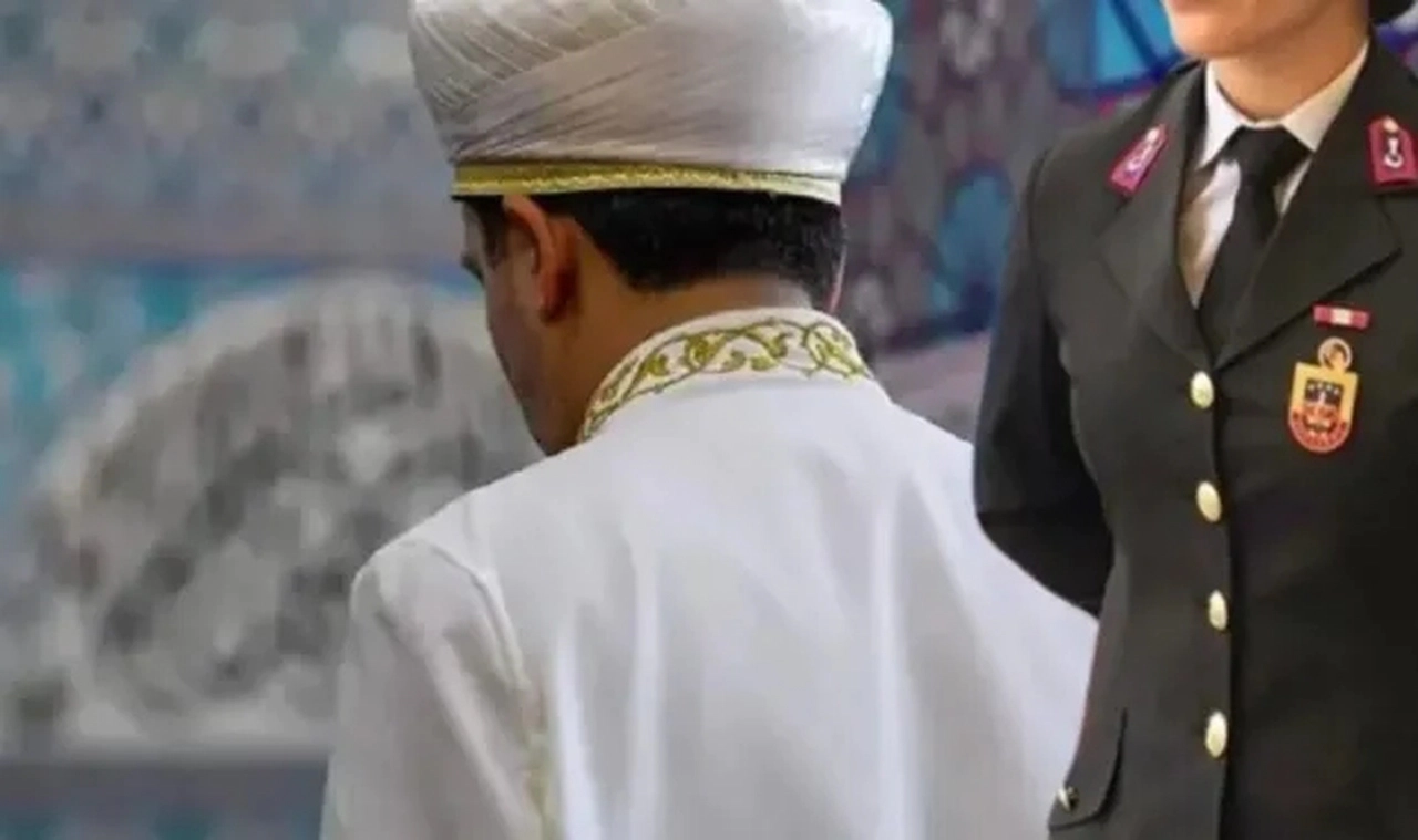 Astsubay- imam ilişkisinde yeni ayrıntılar... Cinsel ilişki, gasp ve darp