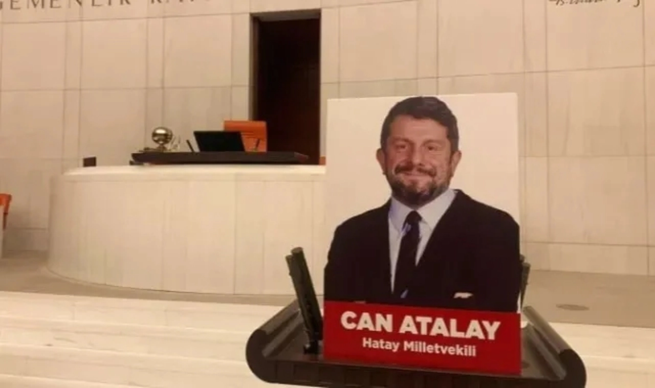 Atalay’dan mektup: Ülkeyi tek kutsalı para olanların ellerine terk etmeyeceğiz