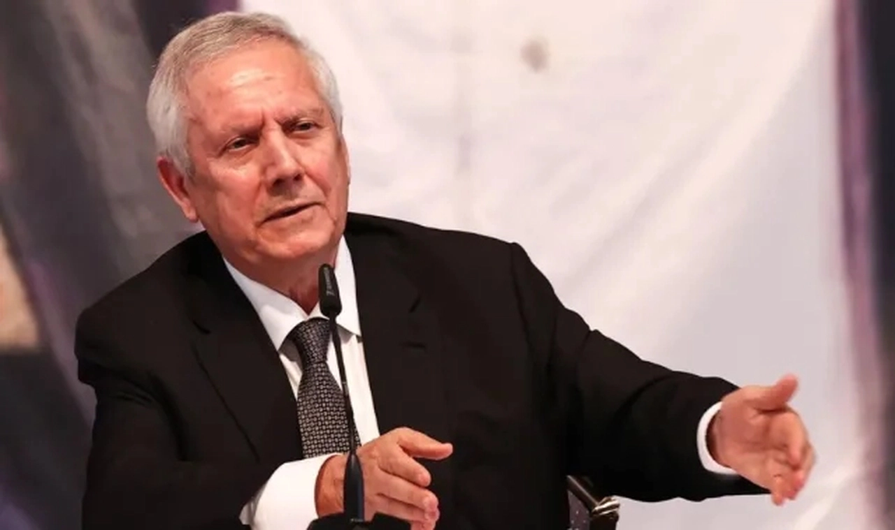 Aziz Yıldırım sessizliğini bozdu: "Fenerbahçe pes etmez"