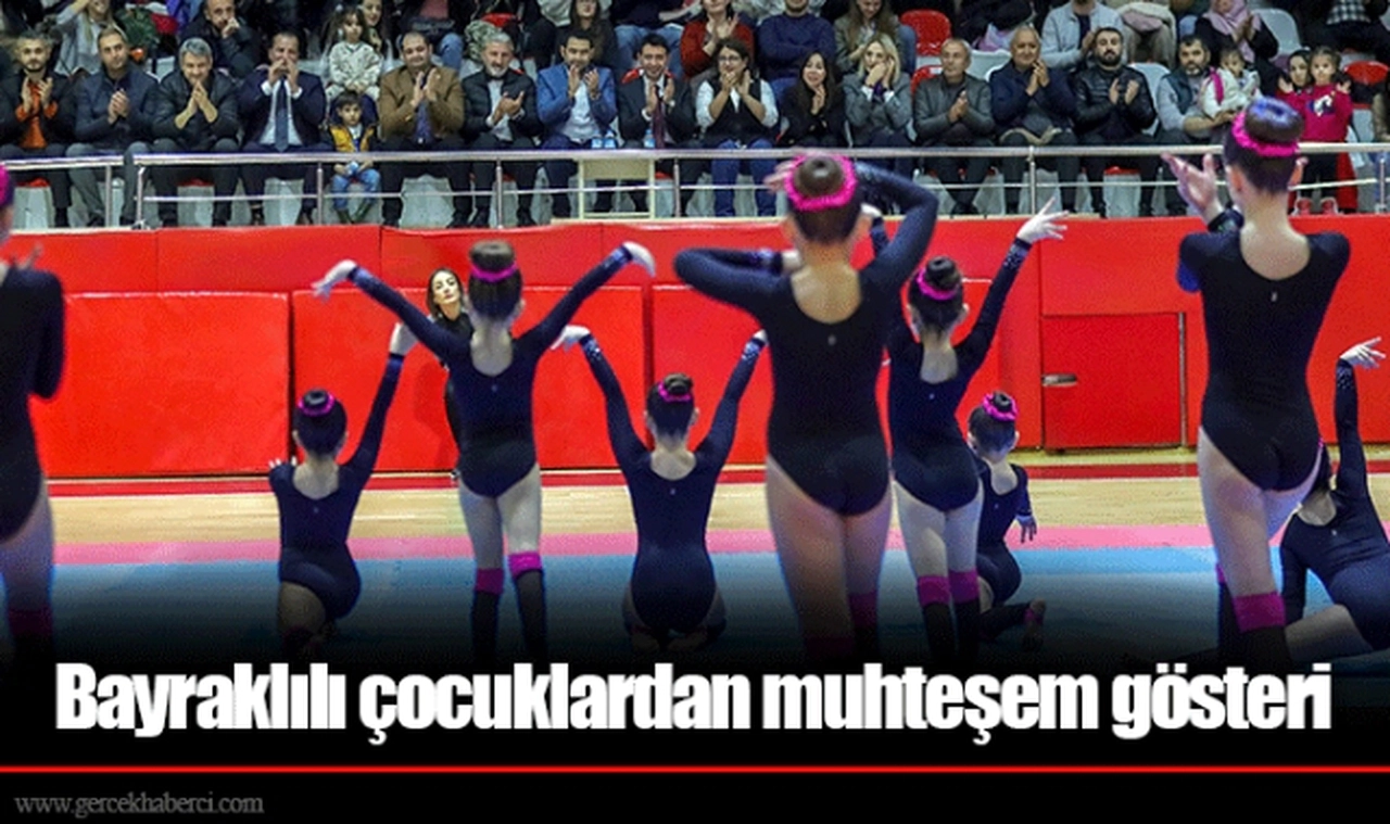 Bayraklılı çocuklardan muhteşem gösteri