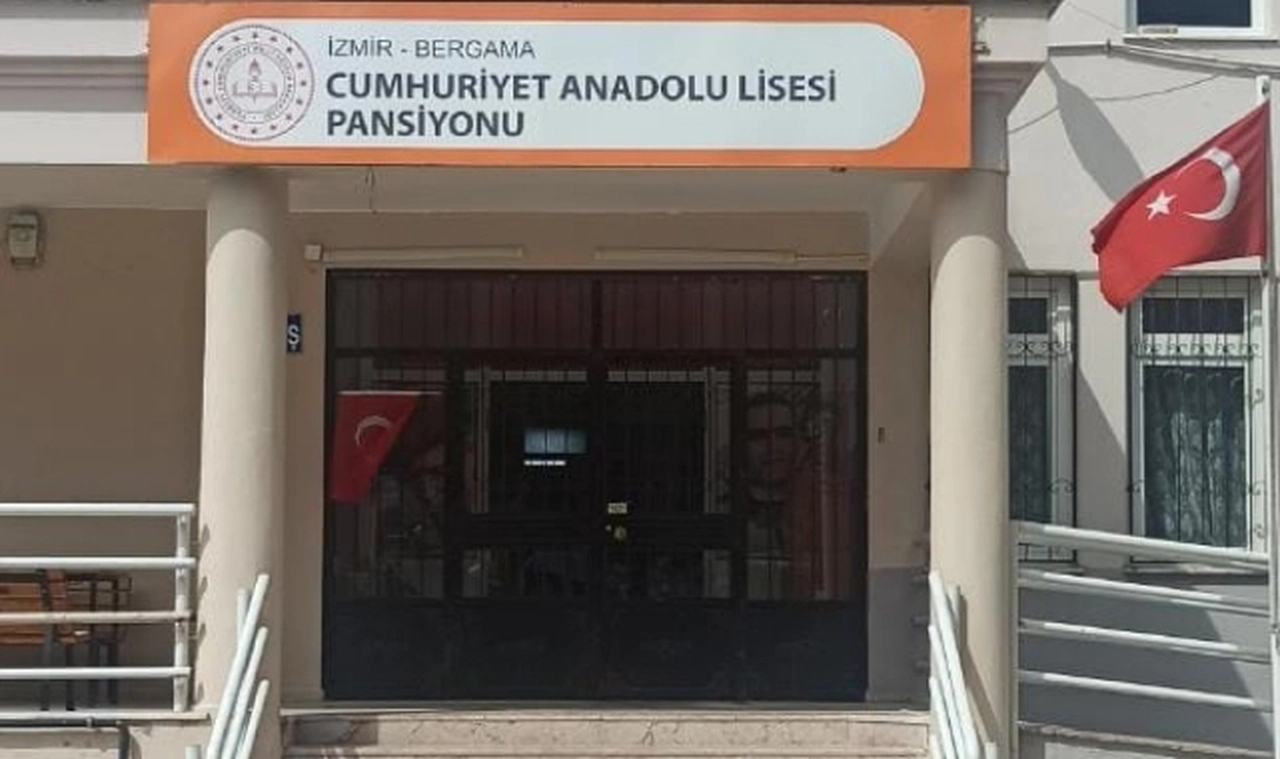 Bergama'da Öğrenci Pansiyonlarında Hafta Sonu Yemek Kısıtlaması Tartışma Yarattı