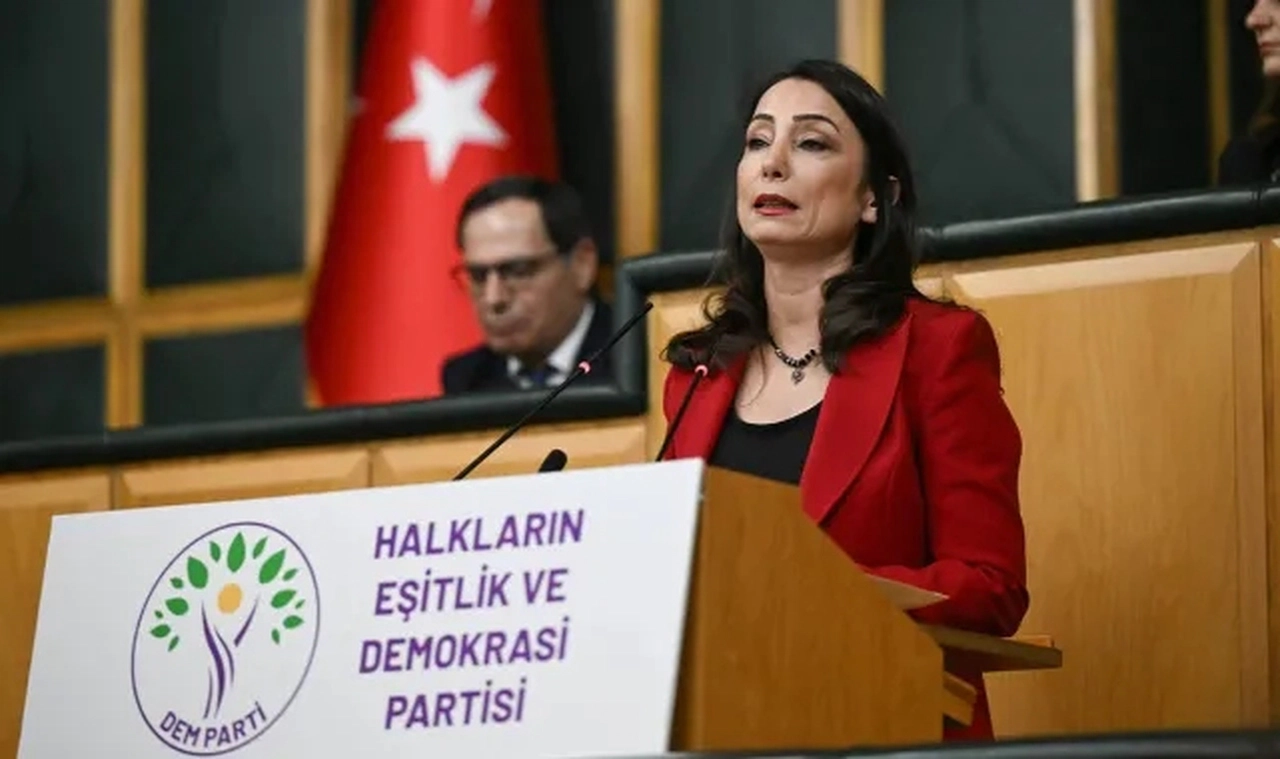 DEM Parti'den Bahçeli'ye yanıt: Siz bu barış sürecinin neresinde duruyorsunuz?