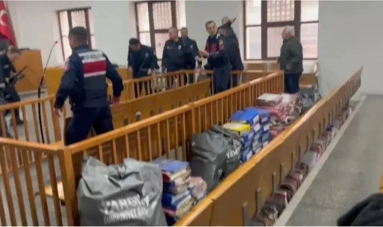 Duruşma salonunda silahlı saldırı: 2 ölü, 2 yaralı