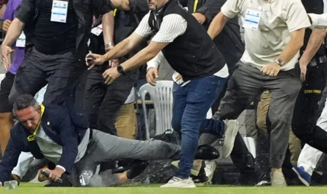 Fenerbahçe Başkanı Ali Koç'a saldıran Fatih Özkan’a hapis cezası