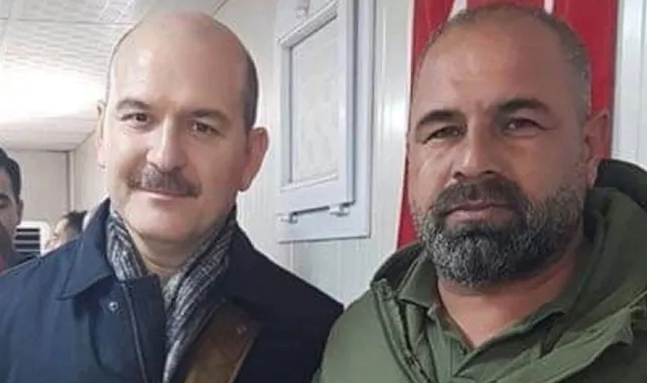 Uyuşturucu ile yakalanan korucunun Süleyman Soylu ile fotoğrafı ortaya çıktı