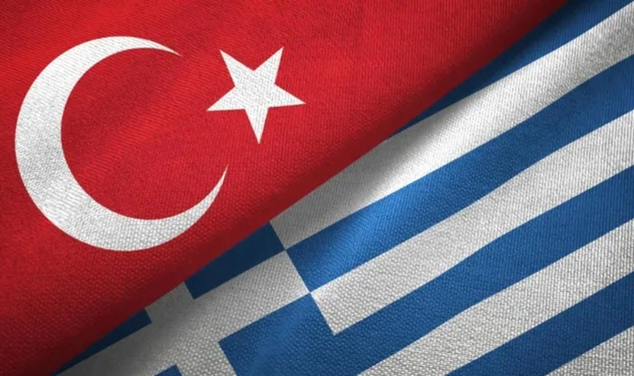 Yunanistan’da Türk suç örgütlerine operasyon: Çok sayıda gözaltı