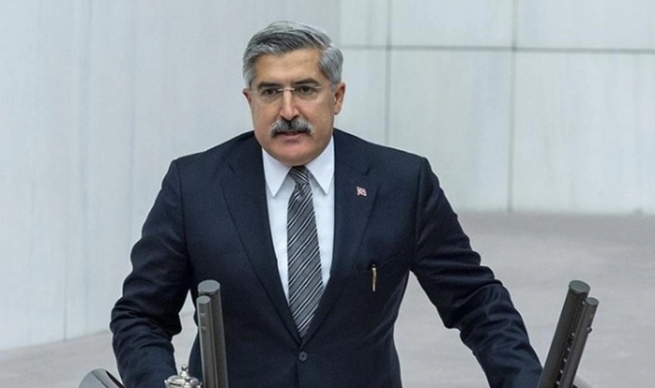 AK Partili Yayman mikrofonu açık unuttu: "Gel de sayıyı bulalım, sonra çıkarsın"