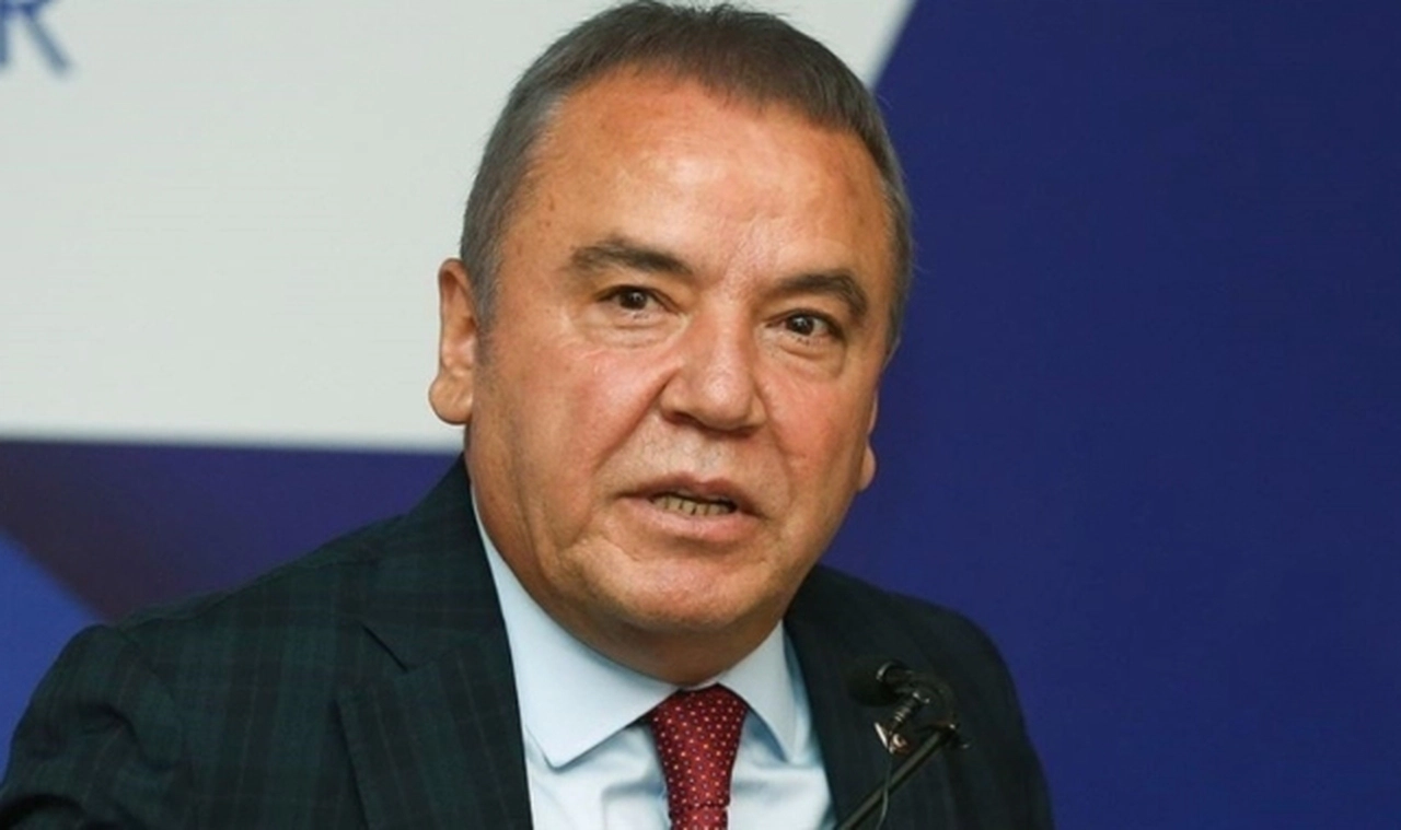 Antalya Büyükşehir Belediye Başkanı Muhittin Böcek'ten akraba ataması!