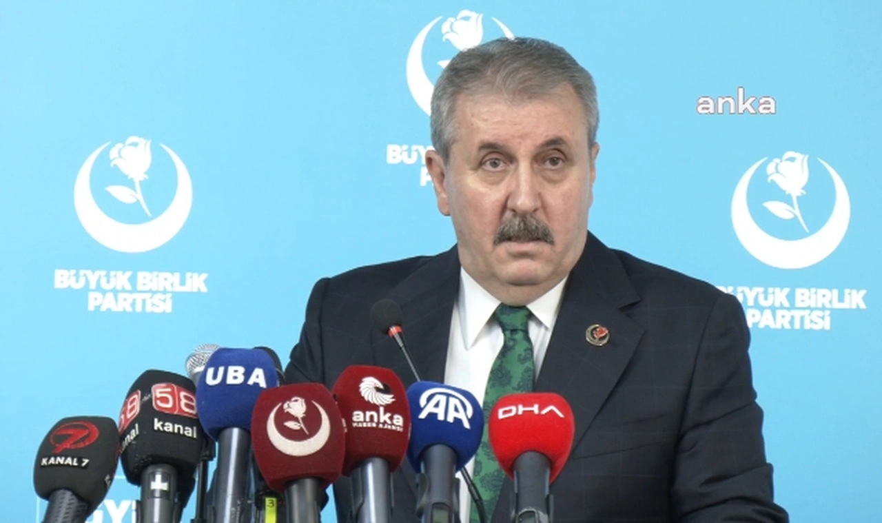BBP Genel Başkanı Destici: Terörle, teröristle, onların uzantılarıyla müzakere olmaz, mücadele olur