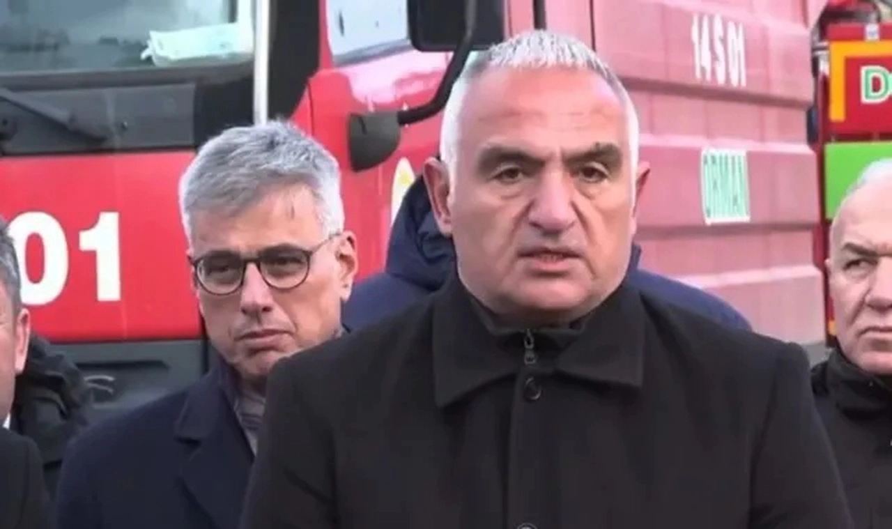 CHP'den Kültür ve Turizm Bakanı Ersoy'a 'her şey dahil bakan' tepkisi: 'Kabul etmemiz mümkün değil'