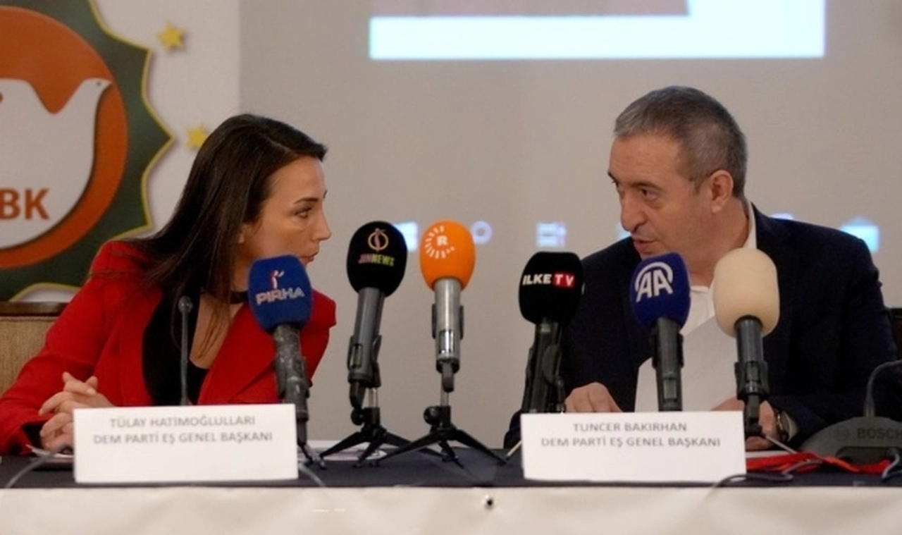 DEM Parti Eş Genel Başkanları: Kürt halkı onurlu olmayan bir barışı kabul etmez