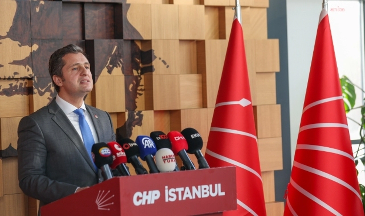 Deniz Yücel: “Milletin arasına karışamayan Sayın Erdoğan, kuklalarıyla karşımıza dikilmektedir”