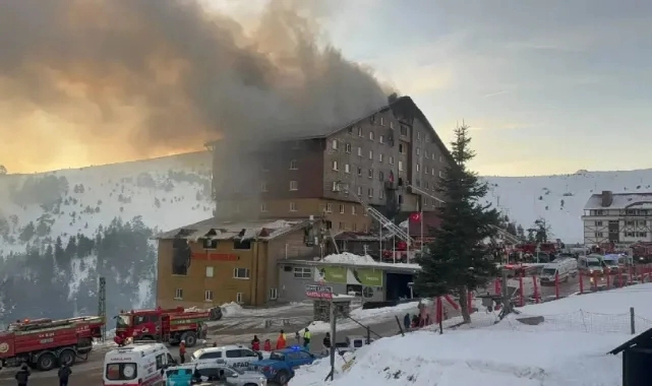 Jandarma Genel Komutanlığı'ndan Bolu'daki otel yangını iddialarına ilişkin açıklama: Yangına müdahale edilmedi iddiası