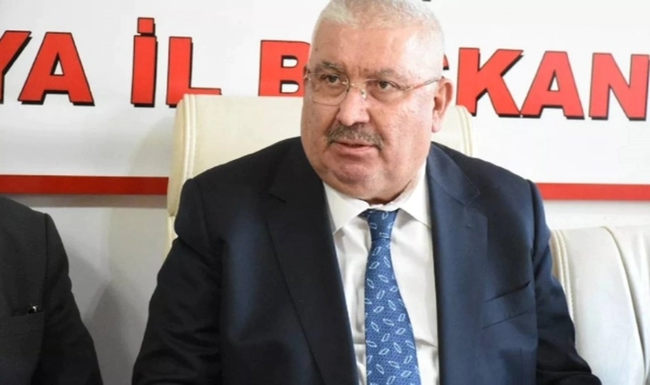 MHP'den Müsavat Dervişoğlu'na jet yanıt! 'LGBTİ benzeri, siyasette üçüncü cinsi temsil etmektedir'