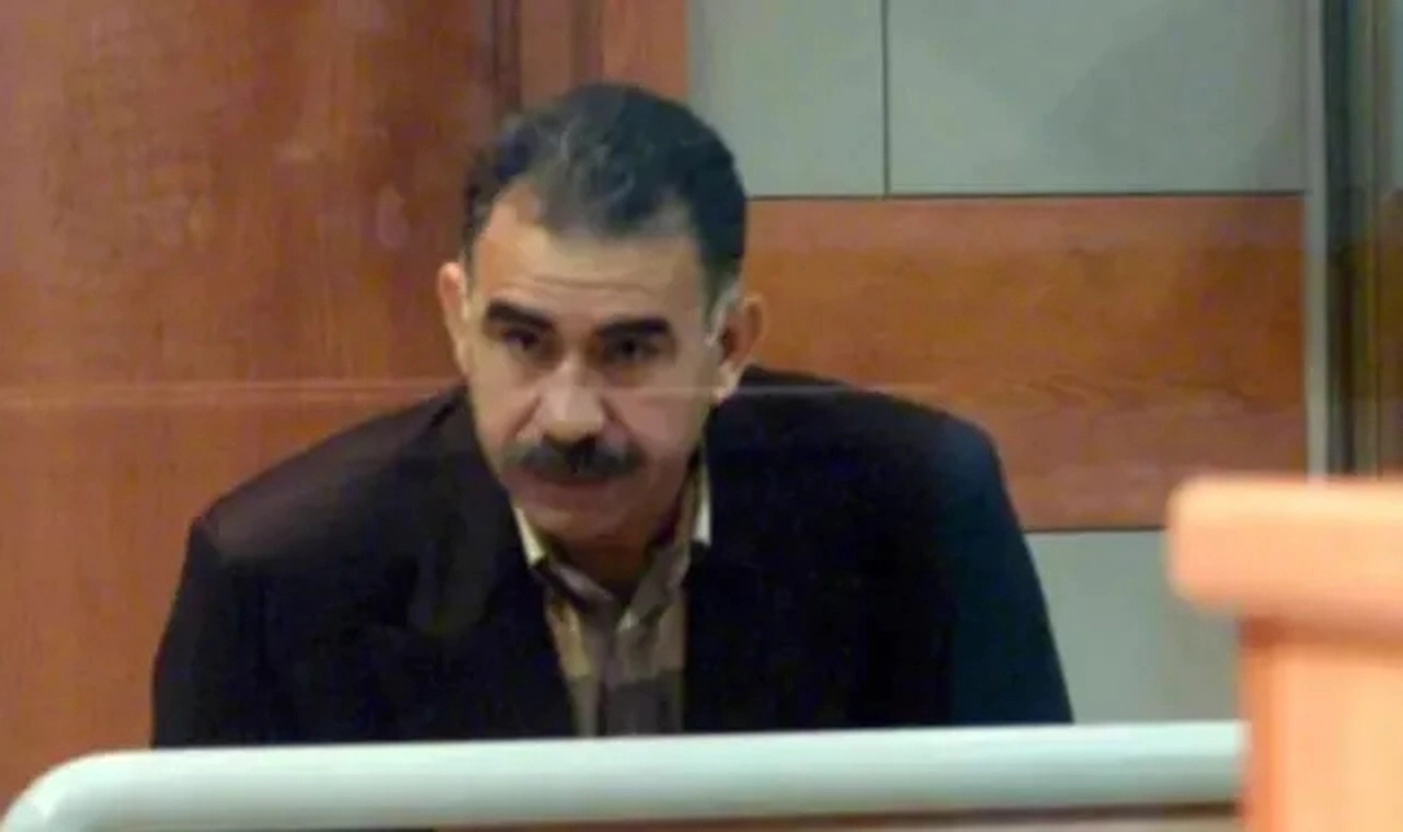 Öcalan'a ev hapsine vatandaş ne diyor? Anket sonuçları sert tepkiyi ortaya koydu