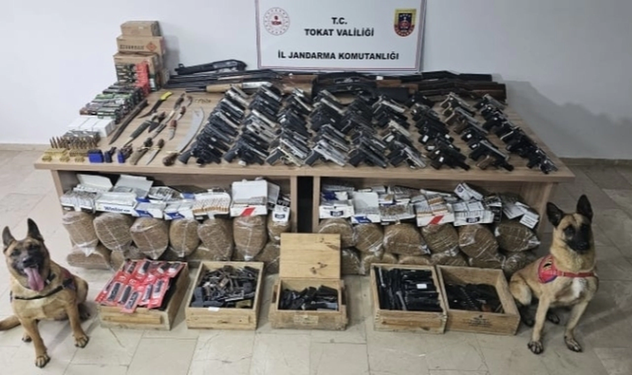 Tokat’ta kaçak silah imalatı baskını: 130 silaha el konuldu
