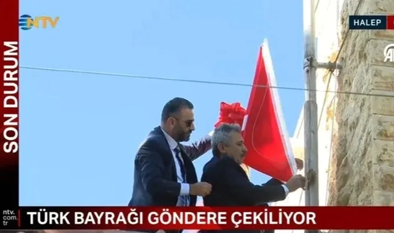 Türk bayrağı gönderde: Türkiye'nin Halep Başkonsolosluğu 13 yıl sonra yeniden açıldı