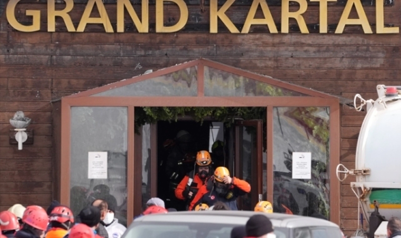 Yangın Faciasında Kritik Gelişme: Halit Ergül ve Emir Aras Tutuklandı