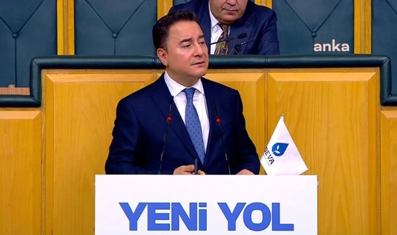 Yeni Yol grup toplantısı... Ali Babacan'dan İmralı görüşmeleri yorumu: “İktidar bu konudaki samimiyetini ispatlayabilmiş değil”