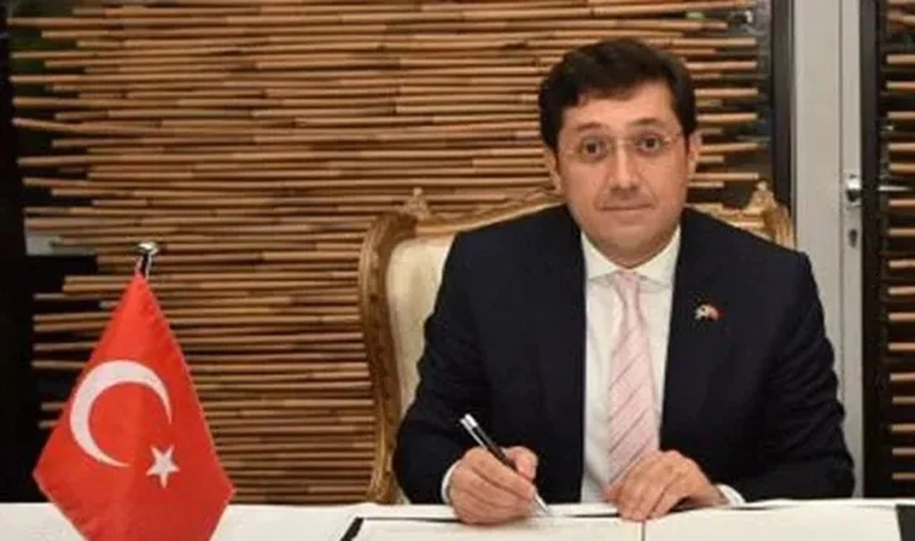 Beşiktaş Belediyesi'nin eski başkanı Murat Hazinedar'a 4.5 yıl hapis istemi