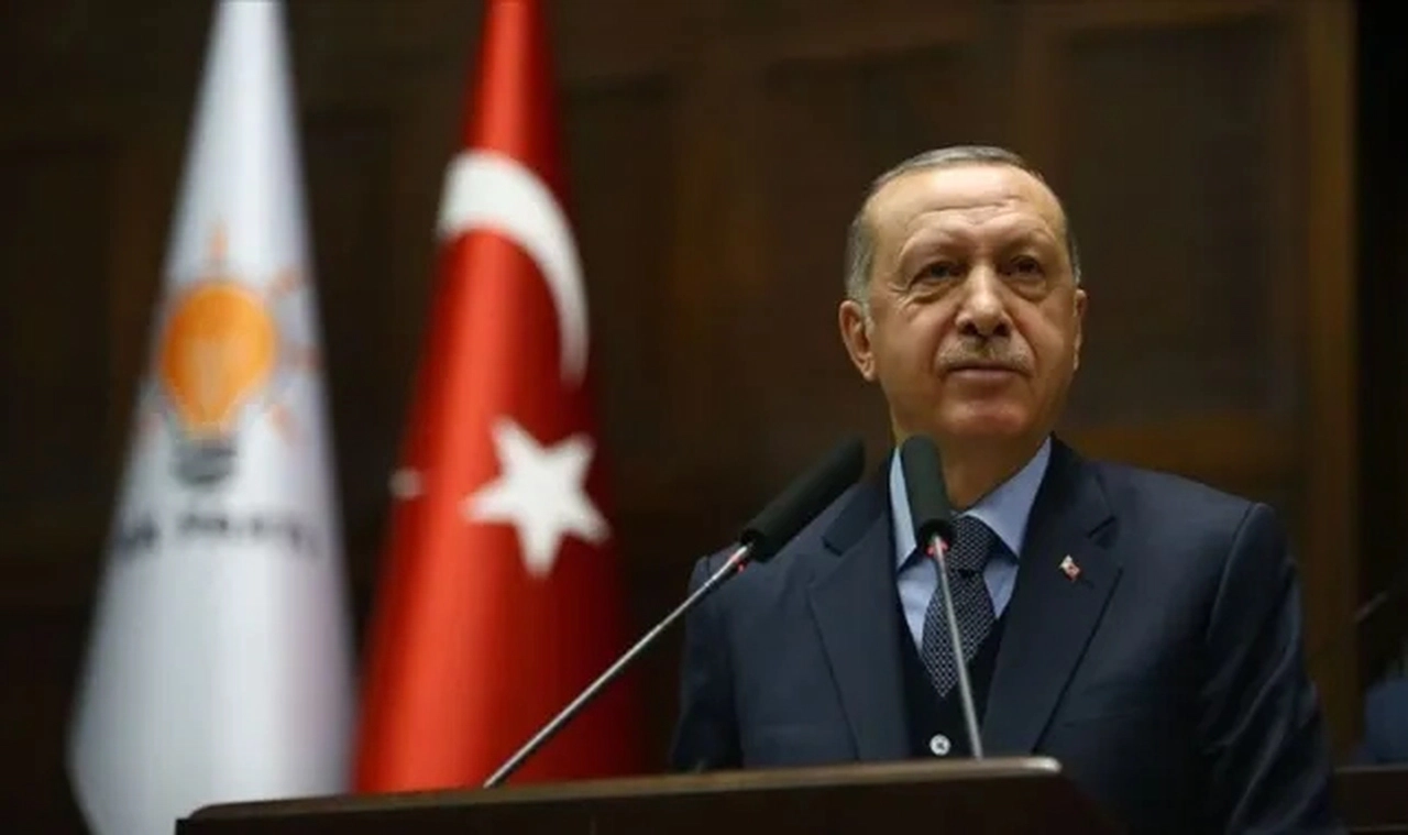 Cumhurbaşkanı Erdoğan bir kez daha AK Parti Genel Başkanı seçildi: Bütün oyları aldı