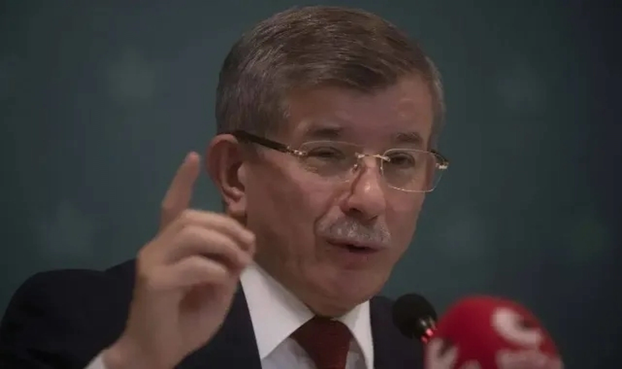 Davutoğlu: Geçmiş tecrübelerden dersler çıkarılarak somut bir yol haritası ortaya konmalı