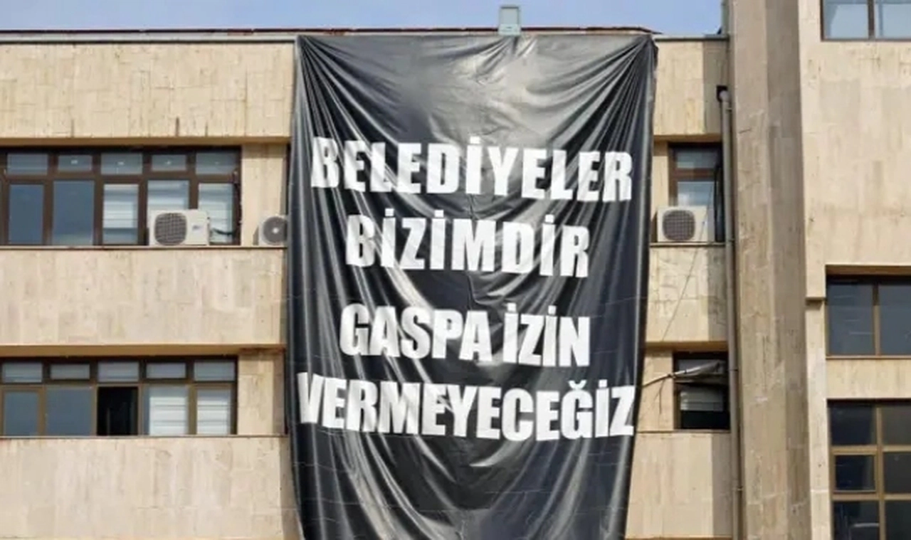 DEM Partili belediye eşbaşkanları ve meclis üyeleri Ankara'da protesto eylemi yapacak!