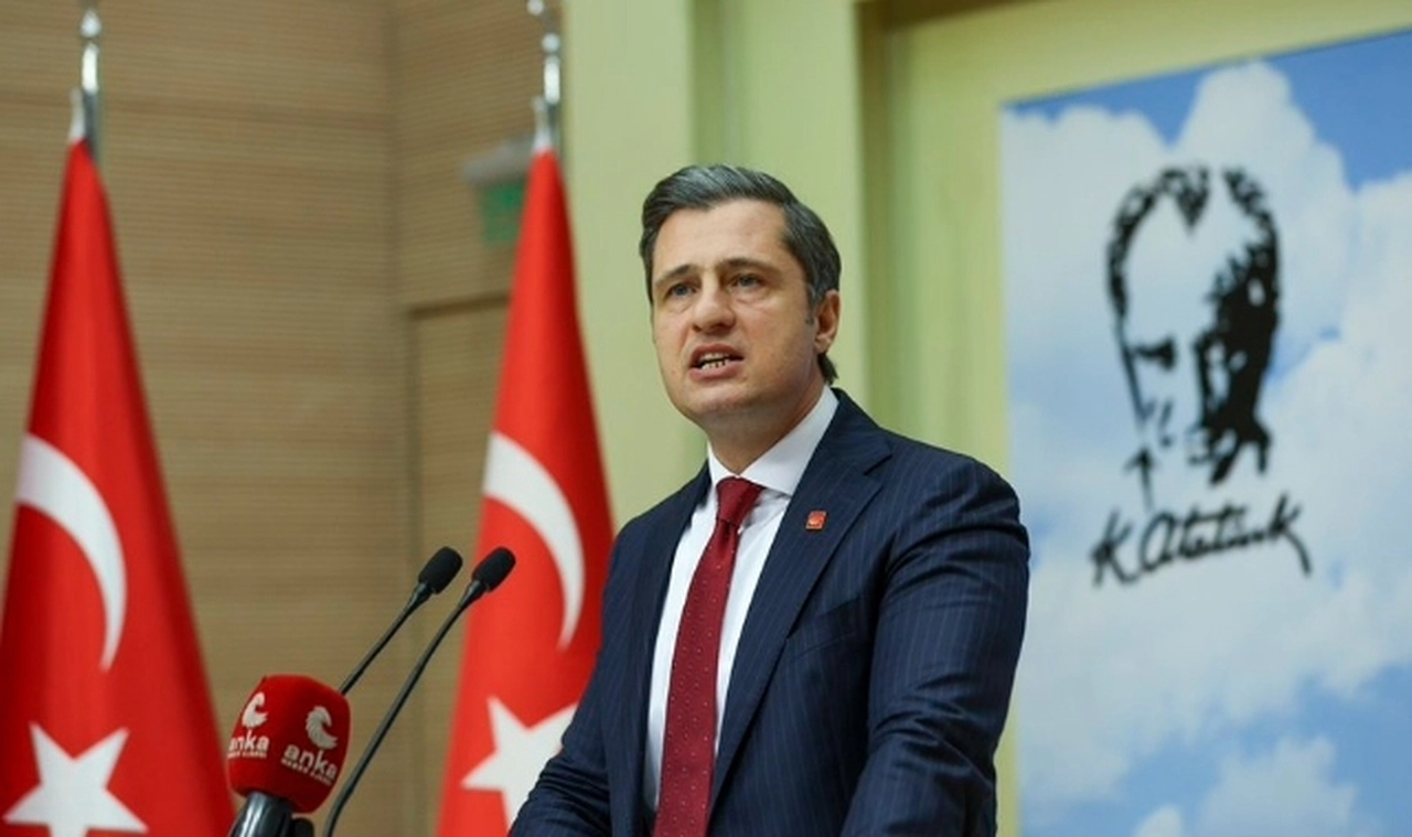 Deniz Yücel: İş insanlarına parmak sallamak, ancak ve ancak söyleyecek sözü olmayan acizlerin yapacağı iştir