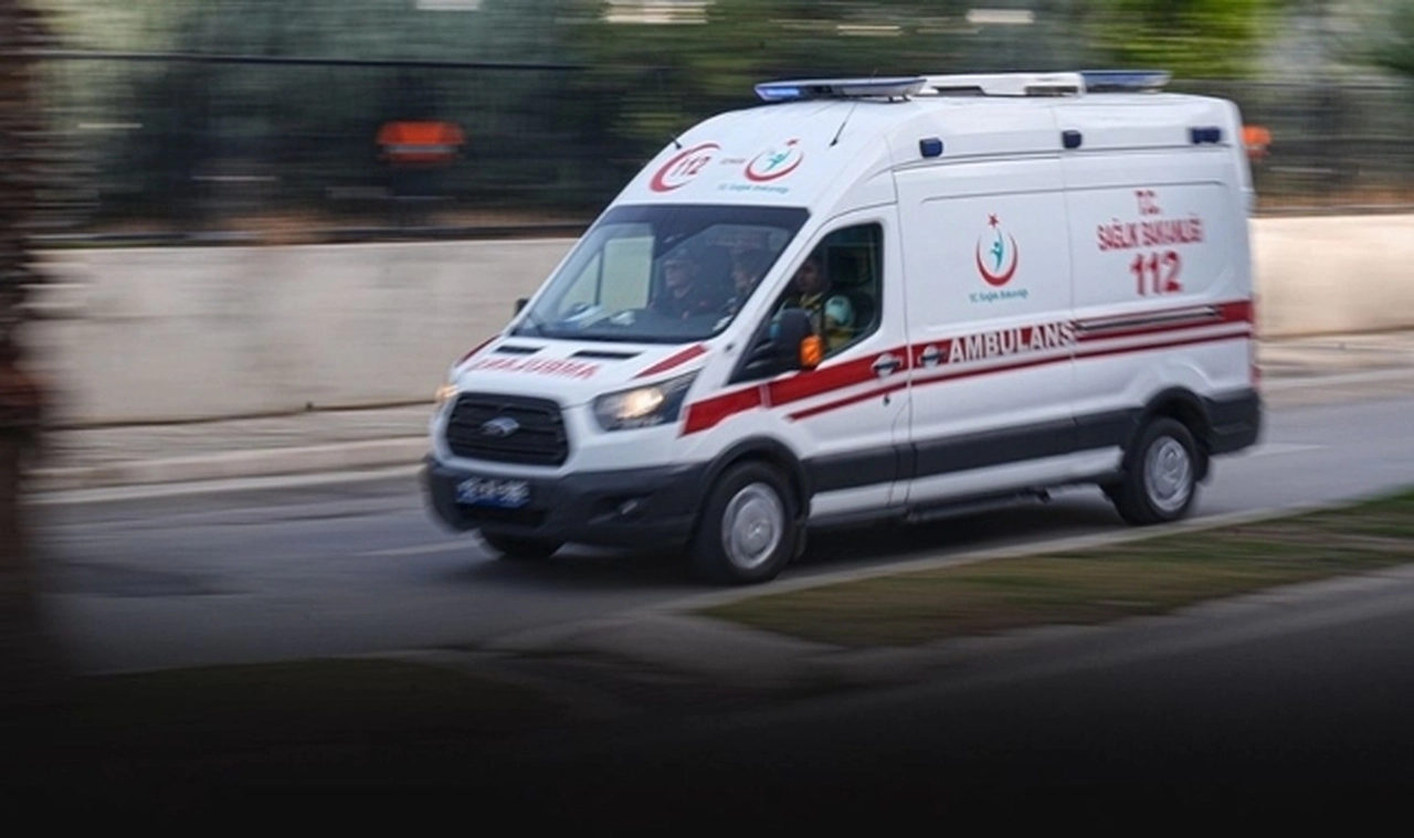 İzmir'deki trafik kazasında lise öğrencisi yaşamını yitirdi