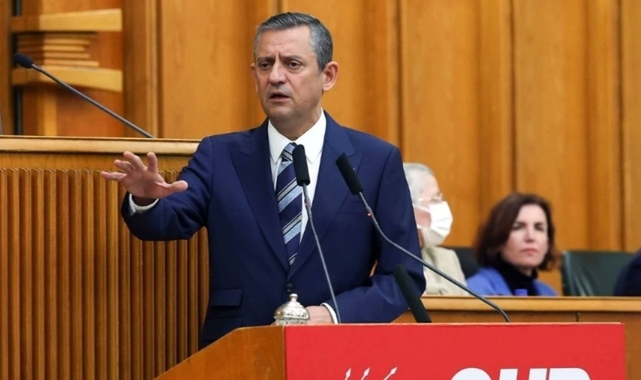 Özgür Özel: Benim MHP grubuna önerim şudur; askıda vekil uygulamasını sona erdirin
