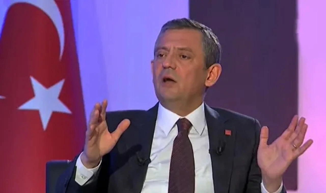Özgür Özel, İmamoğlu'nun alacağı olası bir ceza sonrası atacakları adımı açıkladı: Bir nevi referandum olur