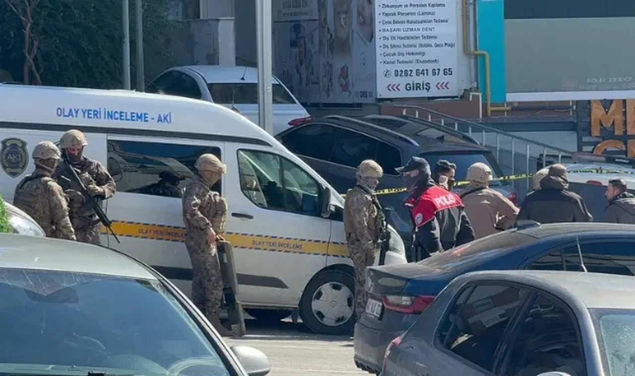 Restoranda Rehine Krizi, 1 Kişi Vuruldu: Özel Harekat Polisleri Bölgede