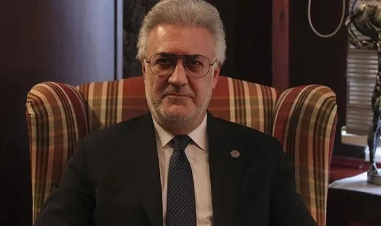 Tamer Karadağlı, 'yılın en başarılı bürokratı' seçildi