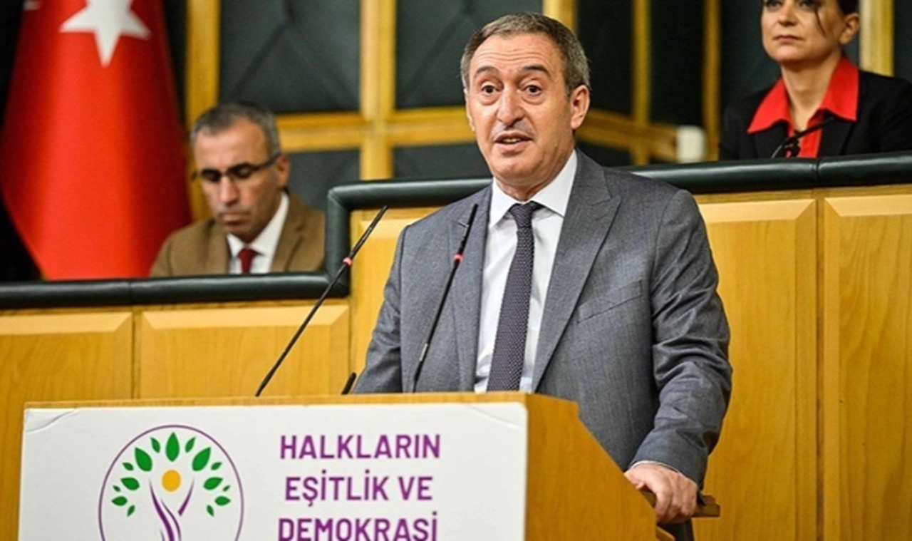 Tuncer Bakırhan'dan iktidara 'kayyum' tepkisi: 'AKP'nin alnında kara bir leke'
