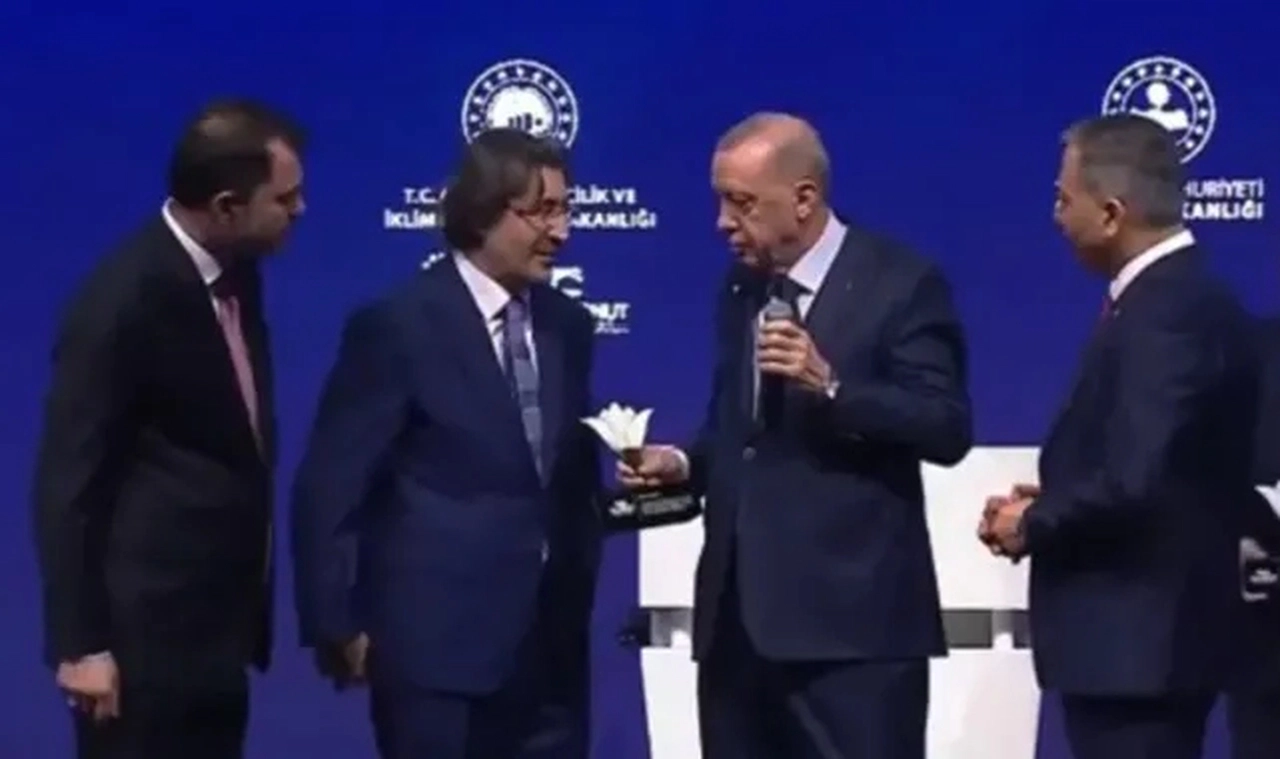 Ziraat Bankası Genel Müdürü Alpaslan Çakar'ın deprem anmasındaki sözleri tepki çekti