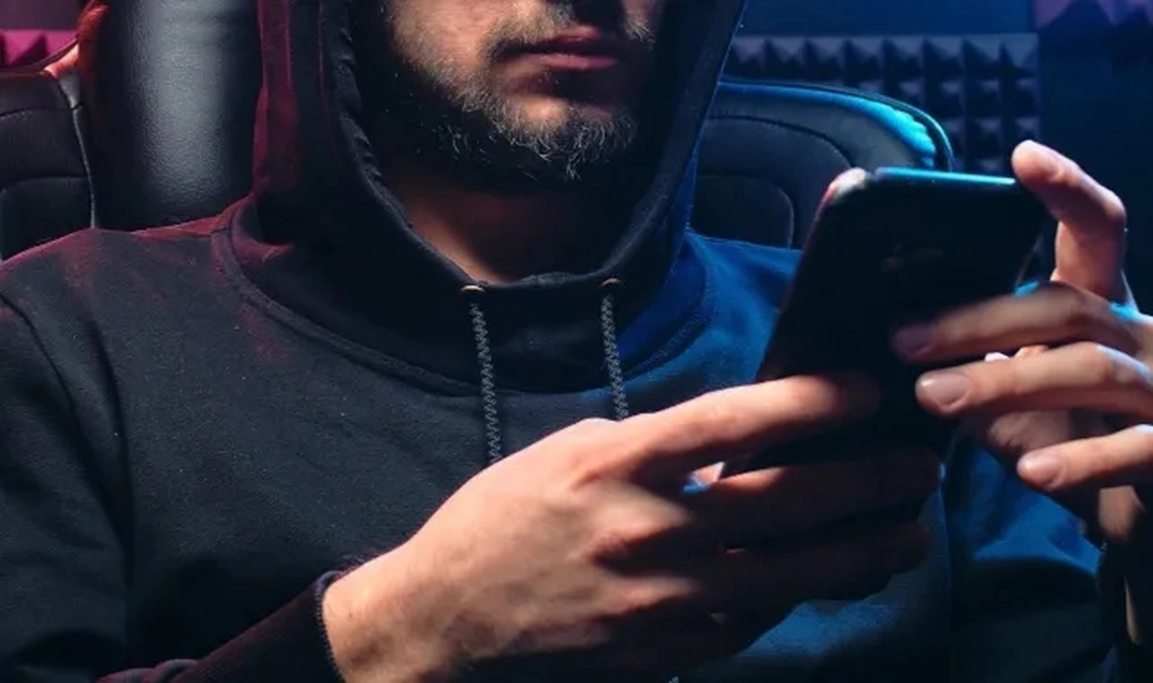 Android ve iPhone Kullanıcılarına Yönelik Sahte SMS Uyarısı