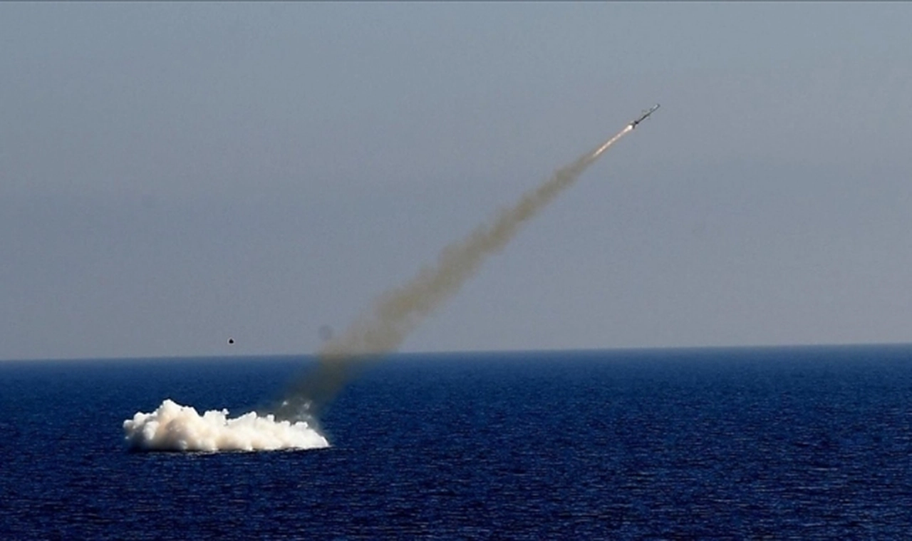 "ATMACA Güdümlü Mermisi" atışı TCG PREVEZE denizaltısından başarılı şekilde gerçekleştirildi
