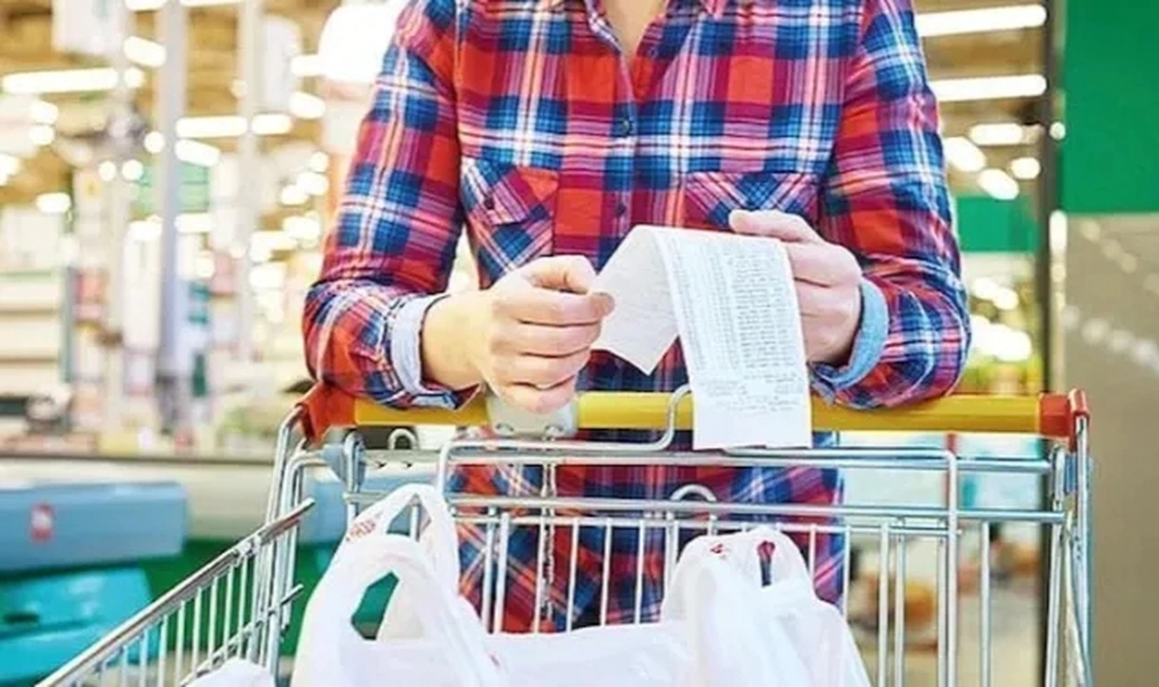 Birleşik Kamu-İş açıkladı: Halkın mart ayı enflasyonu dur durak bilmiyor